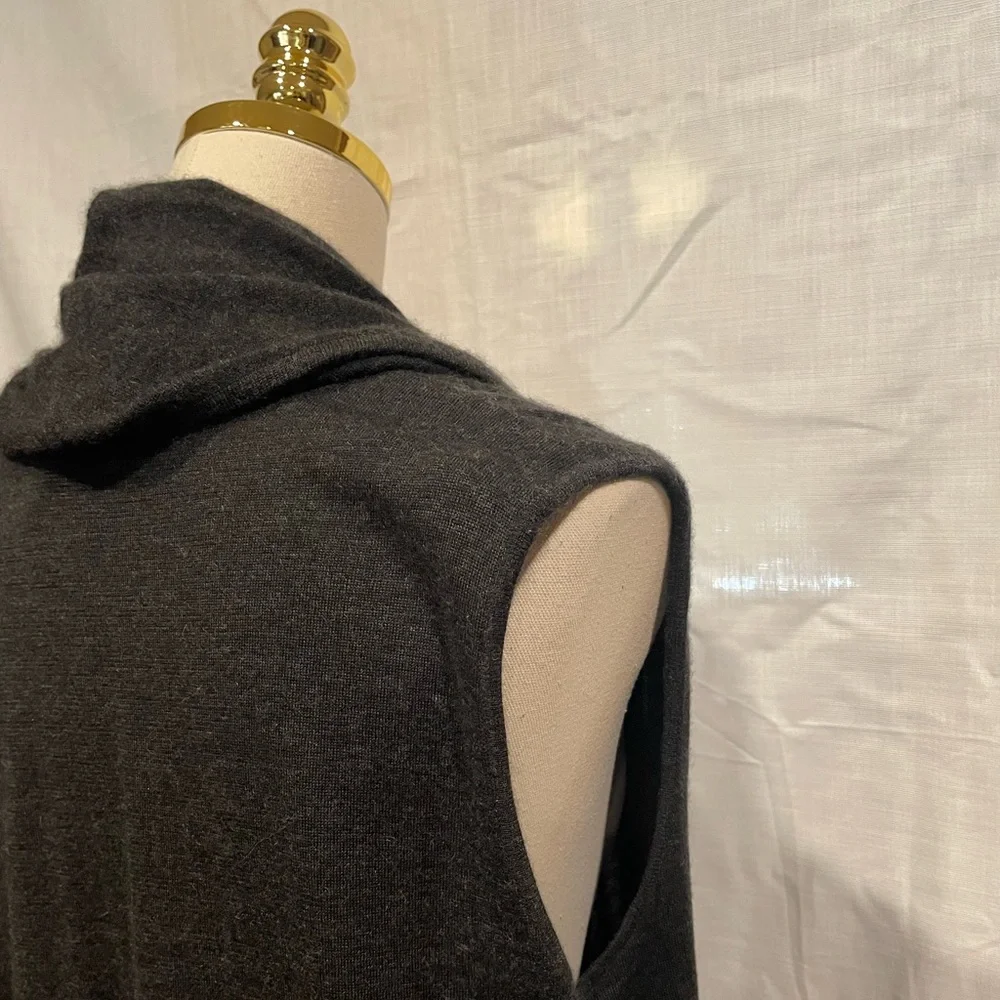 CHANEL CASHMERE cardigan / sleeveless long vest vintage‎